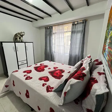Apartamento Con Vista A Las Montanas Capacidad 6 Personas Sector Villamaria Exterior photo
